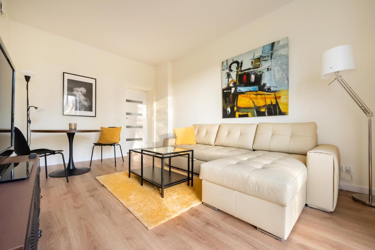 Ochota Sunny Apartment Warsaw Ngoại thất bức ảnh